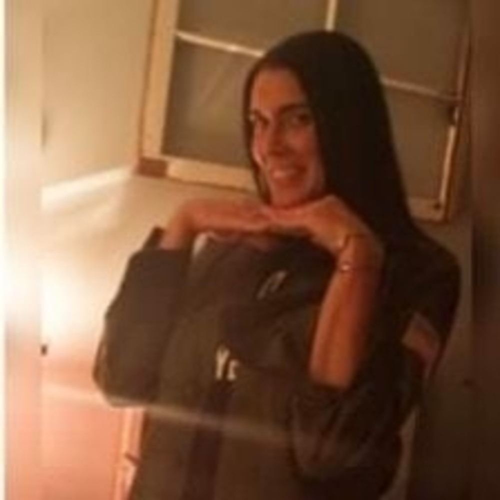 Meet your Posher, Candace
